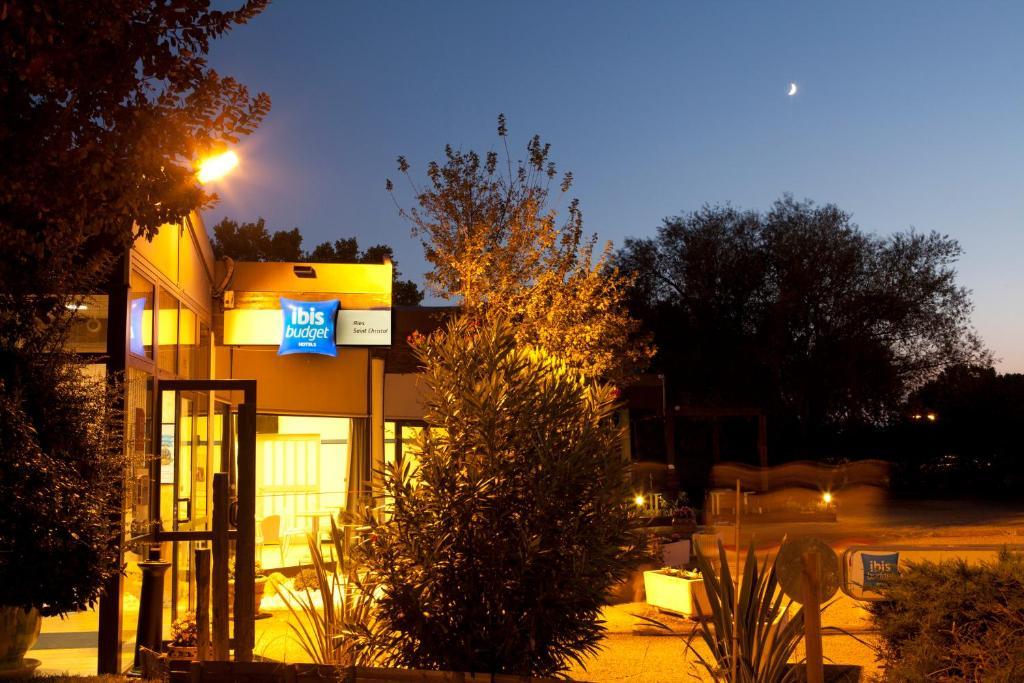 Ibis Budget Saint Christol Les Ales Exterior foto