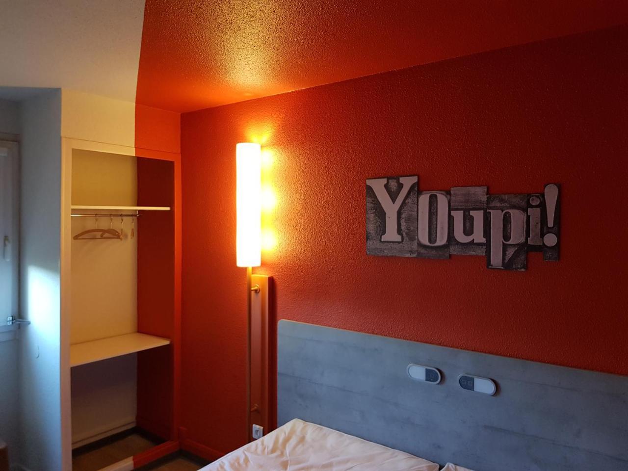 Ibis Budget Saint Christol Les Ales Exterior foto